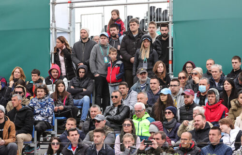 Čuveni glumac je svima zapao za oko na Serbia openu: Mnoge je iznenadila njegova pojava u Beogradu (FOTO)