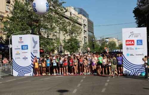 Drama na Beogradskom maratonu: Takmičaru se slošilo, hitna pomoć reagovala! (FOTO)