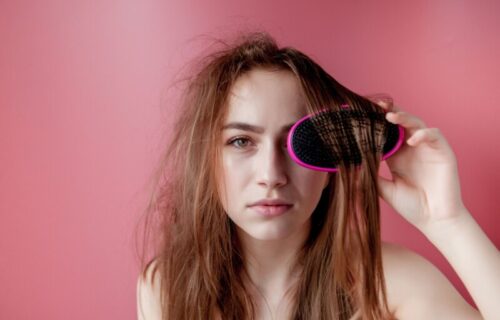 Kosa vam je prljava, a imate samo tri minuta vremena: 7 trikova kako da brzo napravite super frizuru