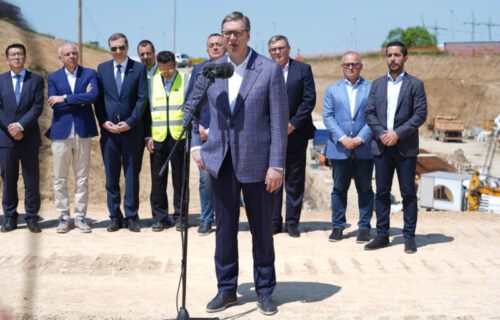 Vučić obišao radove kod Bubanj Potoka: Ova trasa je žila kucavica za Srbiju