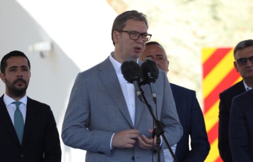 Predsednik Vučić objavio FANTASTIČNE vesti: Najkasnije do 1. januara penzije će biti VEĆE za 18 odsto