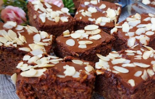 Rogač, jabuke i čokolada: Originalna poslastica, da sva čula uživaju! (RECEPT+VIDEO)
