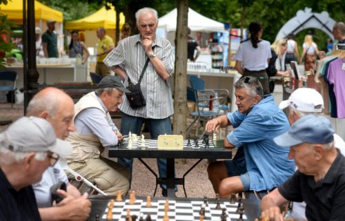 Počinje isplata: PRVE penzije sa povišicom stižu sutra, prosečna iznosi skoro 38.000