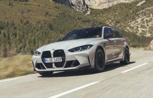 BMW M3 Touring u punom sjaju: Sportski karavan s automatskim menjačem i 503 KS (VIDEO)