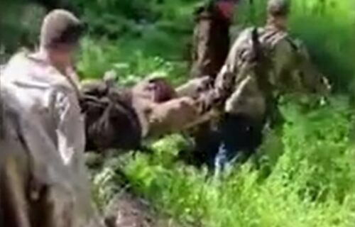 Uznemirujući snimak: Medved na samrti se OSVETIO lovcu i smrskao mu lobanju (VIDEO)