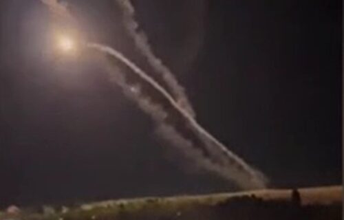 Snimak ruske RAKETE zapalio internet: Čim je PVO zapucala desio se OBRT i strašna eksplozija (VIDEO)