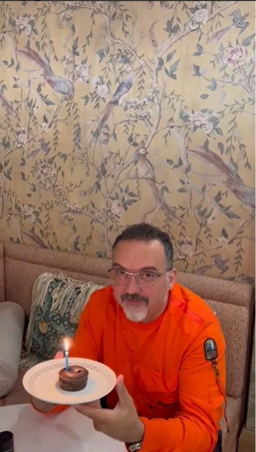Toni Cetinski uradio TRANSPLATACIJU kose: Proslavio ROĐENDAN i pohvalio se novim izgledom (FOTO)