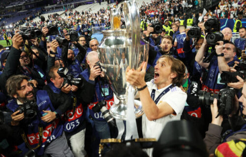 ZVANIČNO: Potpisao Luka Modrić (VIDEO)