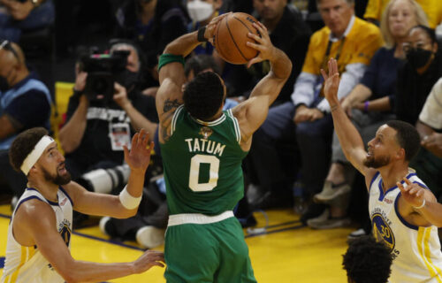 Boston juriša ka šampionskoj tituli: Golden Stejt nemoćan, Ker ne veruje Nemanji Bjelici (VIDEO)