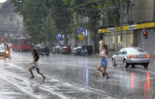 Crni oblaci pristižu sa severa Evrope: Srbiju sutra očekuje SNAŽNO NEVREME, temperatura uveliko u padu