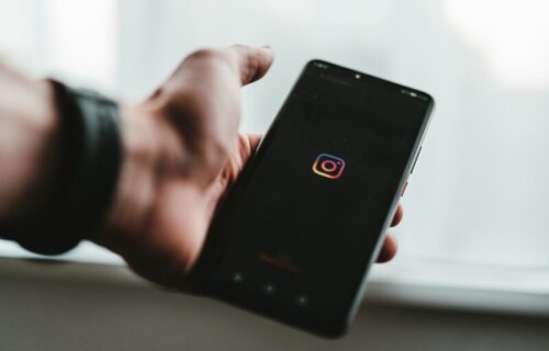 Instagram UKIDA promenu koja je razbesnela korisnike: Oglasila se i žena s najviše pratilaca (FOTO+VIDEO)