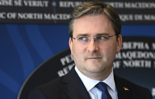 Vanredna konferencija Selakovića: Obraćanje nakon SRAMNE odluke ustaša da Vučiću zabrane posetu Jasenovcu