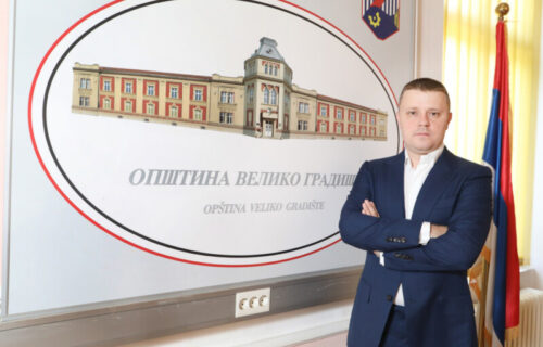 Vladimir Štrbac: Kampanja predsednika da se letuje u Srbiji donela je mnogo dobrog Velikom Gradištu