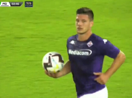 Luka Jović igra kao u transu: Srbin ponovo pogodio za Fiorentinu! (VIDEO)