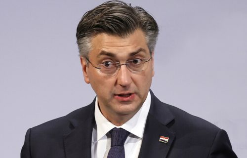 Sličan se sličnom raduje: Dežmekasti ustaša Plenković požurio da PRVI ČESTITA lažnoj državi i Kurtiju