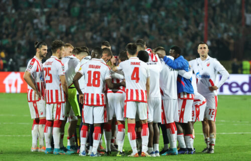 Južne vesti - Igrači i navijači FK Radnički Niš posle pobede u prvom meču  prvog kola kvalifikacija za Ligu Evrope protiv Gzira United F.C. (4:0) na  stadionu Čair.