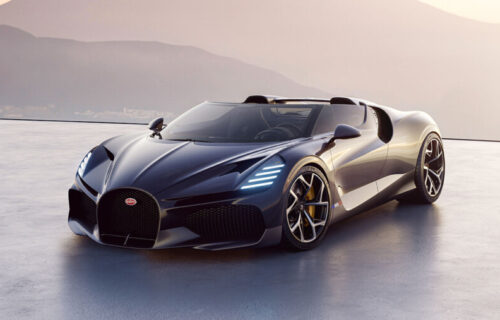 Novi Bugatti Mistral košta PET miliona evra i već je rasprodat (VIDEO)