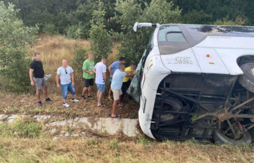 Drama u Bugarskoj: PREVRNUO se autobus sa putnicima iz Srbije, ima više POVREĐENIH (FOTO)