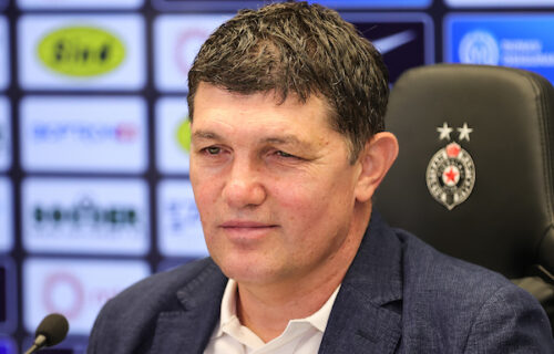 Gospodine Petriću, vi ste pravi šmeker: Trener Partizana oduševio sve na konferenciji za medije!