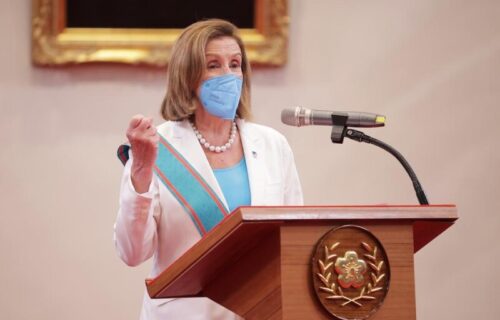 Pelosi se OBRATILA u parlamentu: "Nedvosmisleno mora da bude jasno da SAD neće napustiti Tajvan" (FOTO)