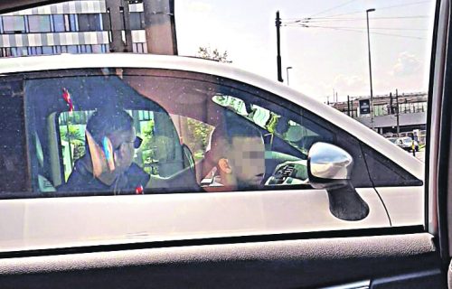 Poznati sve BAHATIJI! Vozi sina bez pojasa na prednjem sedištu: Petar Mitić UGROZIO život svog deteta