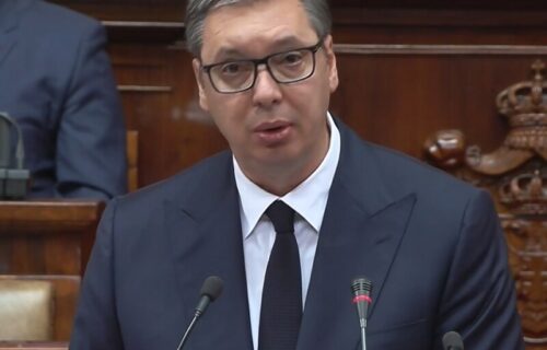 Vučić pred poslanicima Skupštine: Odgovorna politika ne počiva na mitovima