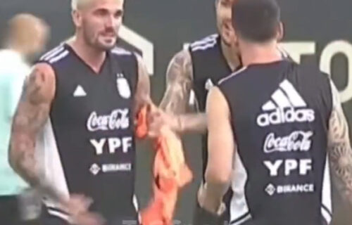 Drama u reprezentaciji Argentine: Mesi u centru pažnje, legendarni fudbaler na udaru saigrača! (VIDEO)