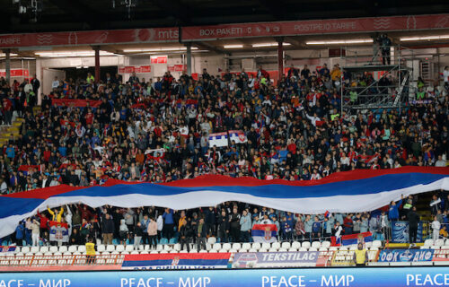 FOTO) Velika bakljada na Čairu - počela proslava 100 godina FK
