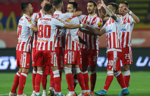 Crvena zvezda pobedila Radnički iz Niša 5:0, uz majstorije Lučića