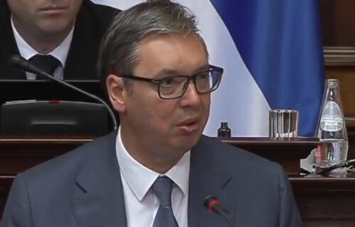 SJAJAN odgovor Vučića lideru Dveri: Kao mali nisam znao da crtam konja, e tolike ste i vi patriote!