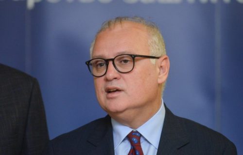 Produžen rok za subvenciju za traktorske ramove: Ministar Vesić pozvao vlasnike da se prijave