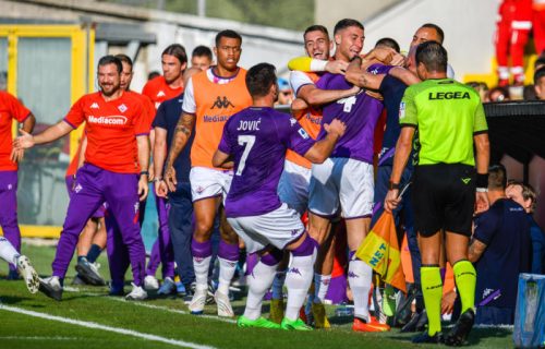 Kralj Artur doneo pobedu Fiorentini: "Viola" prekinula negativan niz, Bleki strelac! (VIDEO)