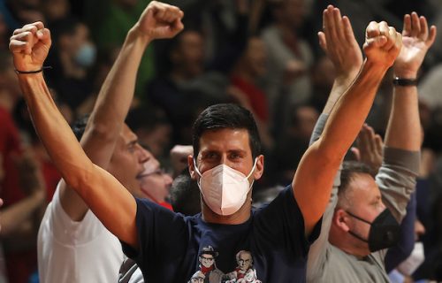Nole bodrio Zvezdu na Marakani: Đoković pokušao da se "sakrije", ali uzalud!