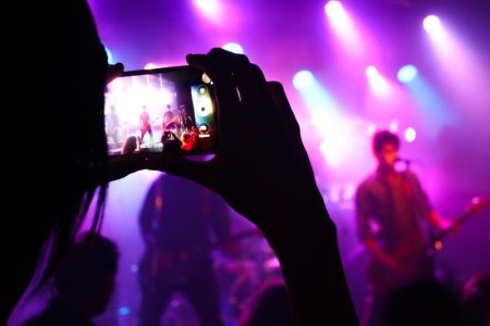 Fotografije su vam zamućene iako je kamera čista? Isključite ovu opciju