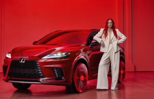 Lexus RX Ruby Red Rims: Luksuzni crossover inspirisan filmom "Čarobnjak iz Oza" (FOTO)