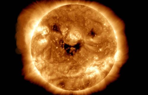 NASA usnimila neobičnu pojavu: Pogledajte kako se Sunce "smeje" i to baš na Noć veštica (FOTO)