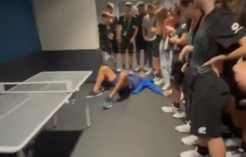 Novak se srušio na patos: Skupljač loptica razbio Đokovića i napravio šou! (VIDEO)