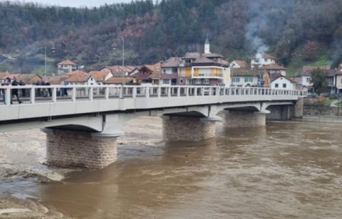 Reke se vratile u svoja korita: U Novom Pazaru i Tutinu situacija pod kontrolom, najteže na Limu