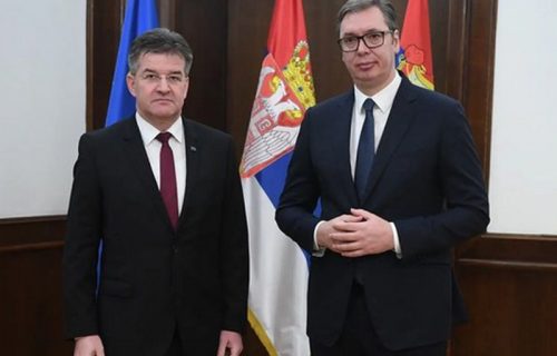 Dok je Vučić za stolom, na njemu biće i ZSO: Srpski predsednik danas sa Miroslavom Lajčakom