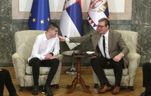 "Kao da gledam mog Danila": Predsednik Vučić ponudio posao Nedeljkoviću koji je preživeo Kurtijev TEROR