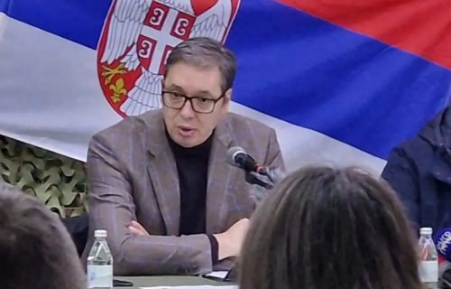 "Naša mala POBEDA, boriću se i biti uz Srbe sa KiM": Vučićeva poruka nakon odluke o uklanjanju barikada