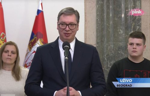 Vučić nakon sastanka sa Petrovićima: Kad su uperili cevi u njih, oni nisu krili svoje IME i PREZIME