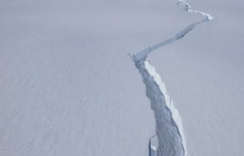 Debljine 150 METARA: Ledeni breg veličine Londona odvojio se od Antarktika (FOTO)