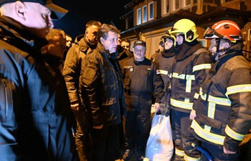Ministar Gašić obišao poplavljena područja (FOTO)