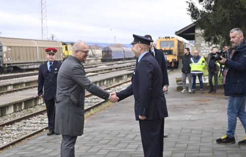 Ministar Vesić se uverio da je pruga kod Pirota potpuno sanirana (FOTO)