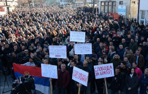 Kurti, decu ti NEĆEMO OPROSTITI: Srbi na Kosovu i Metohiji poslali jasnu poruku (FOTO)