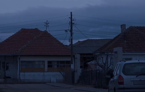 Novi NAPAD na Srbe u Suvom Dolu: Albanci KAMENOVALI automobil kojim je upravljao Saša Blažić