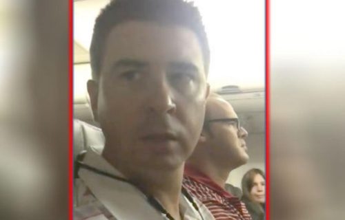 Suprug se šokirao kada je pilot izgovorio njegovo i ženino ime: Onda su svi putnici aplaudirali (VIDEO)