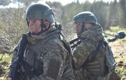 PROVOKACIJA nadomak Kosovske Mitrovice: Pešadijske jedinice lažne države izvele bojevo gađanje (FOTO)