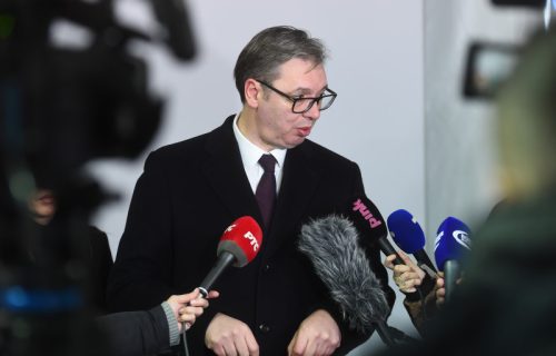 "Nekima je to prilika za političke poene, ja ću se BORITI za zemlju": Vučić o sednici po pitanju KiM